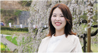 先輩社員