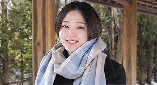 先輩社員